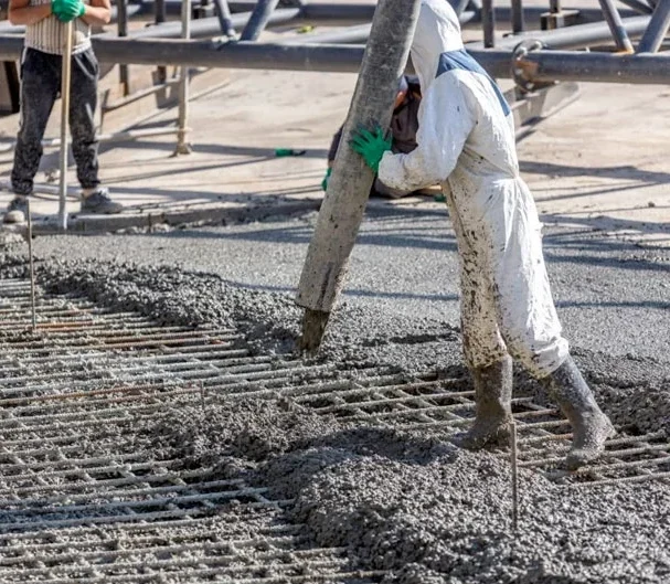 Concreto entregado con bomba